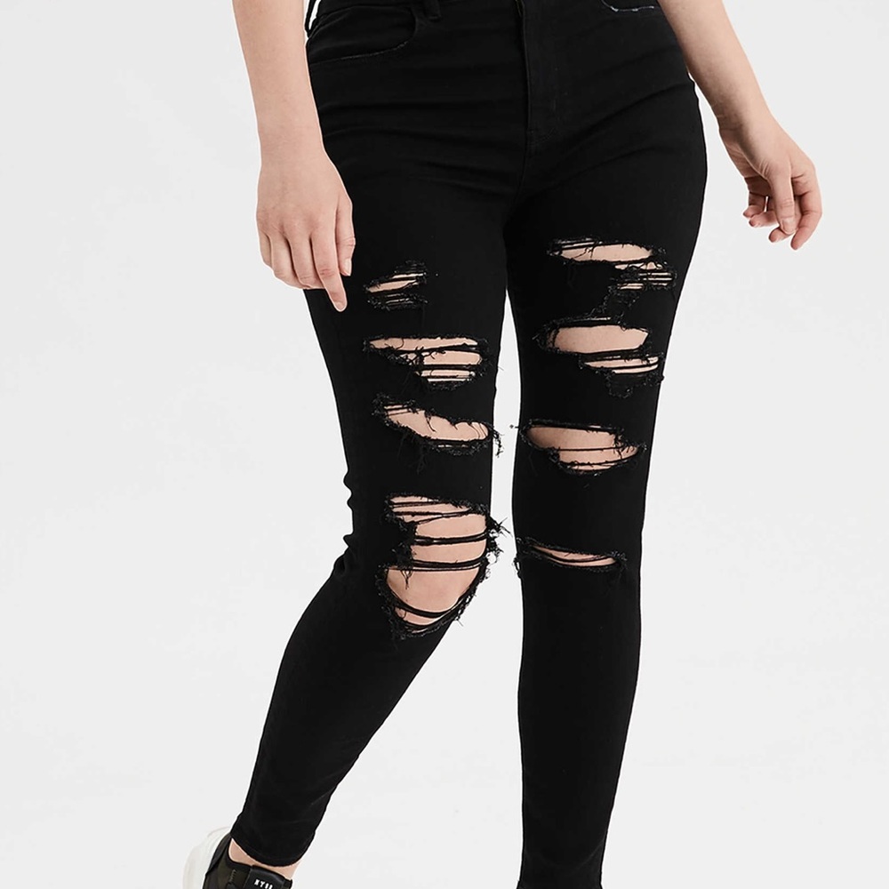 AE Curvy Petite Distressed Jeans